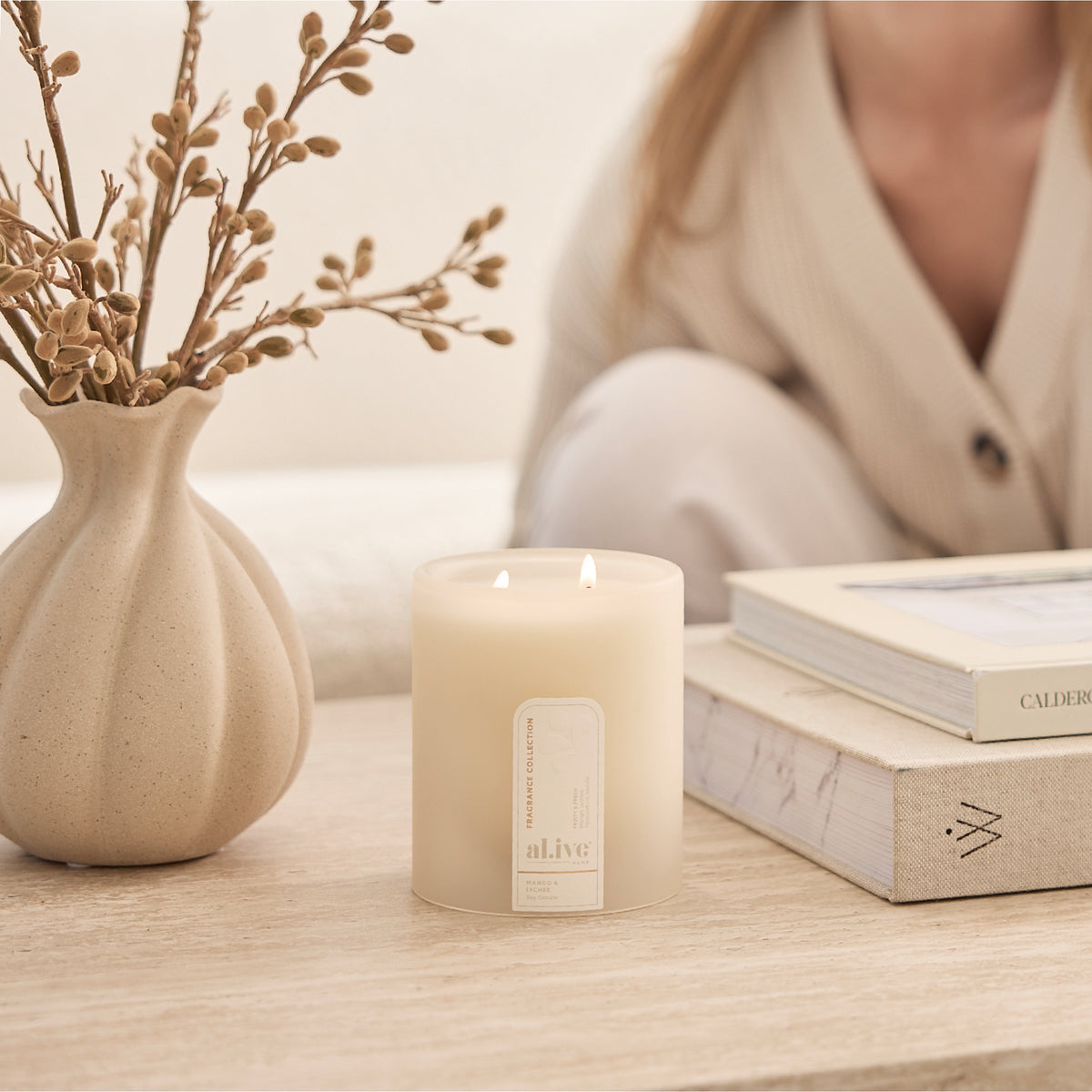 SOY CANDLE - MANGO & LYCHEE