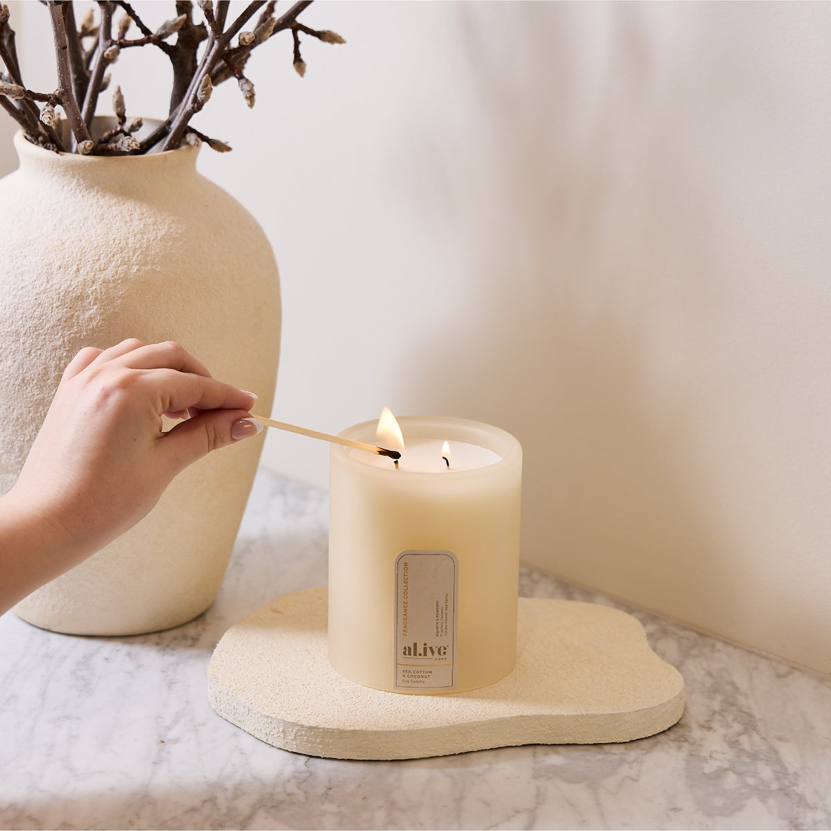 SOY CANDLE - SEA COTTON & COCONUT