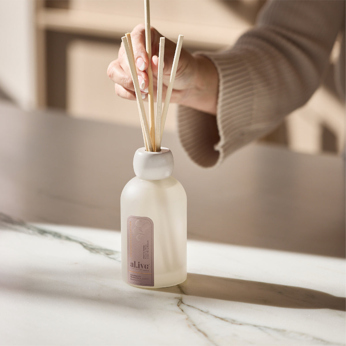 REED DIFFUSER - RASPBERRY BLOSSOM & JUNIPER