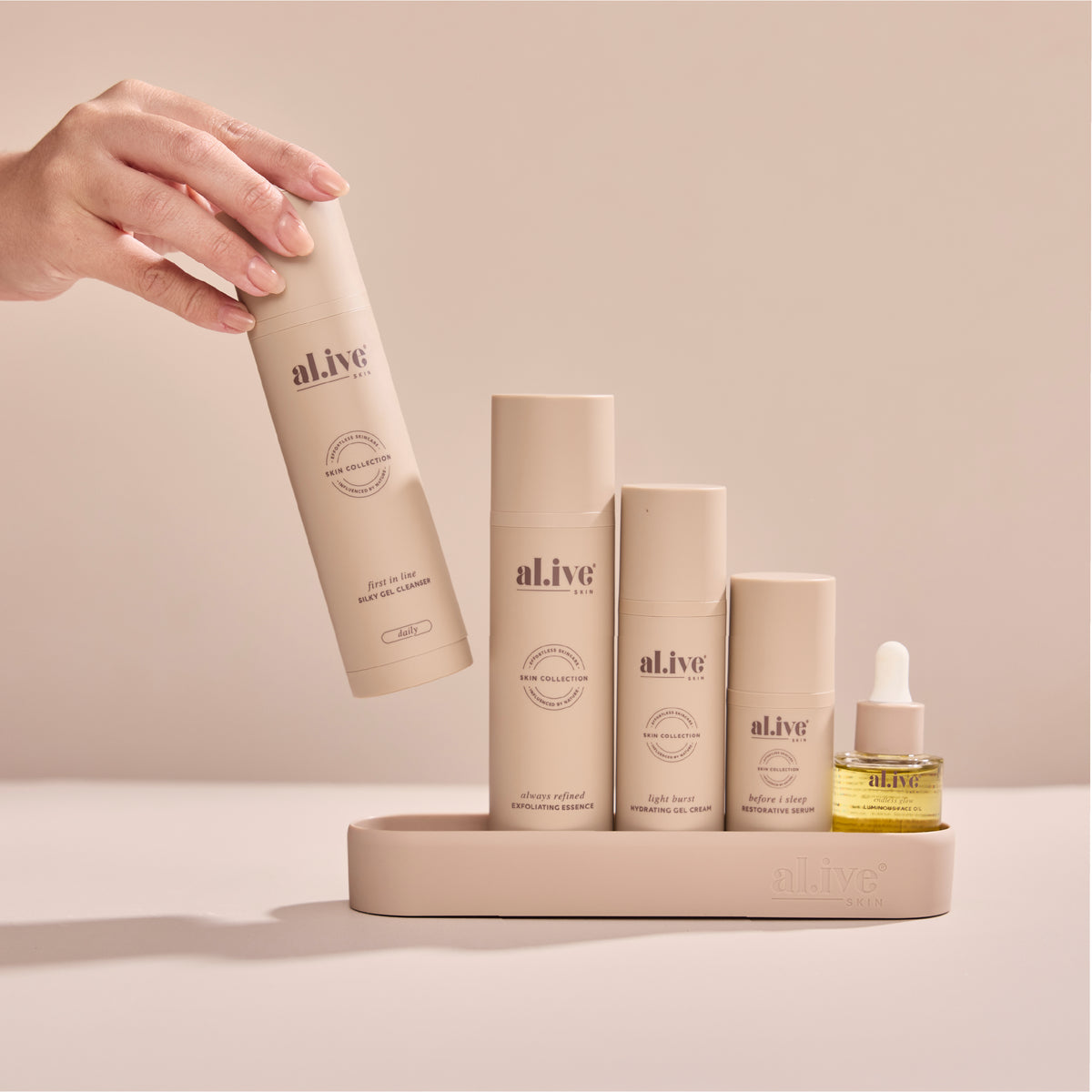 FIRST IN LINE - SILKY GEL CLEANSER