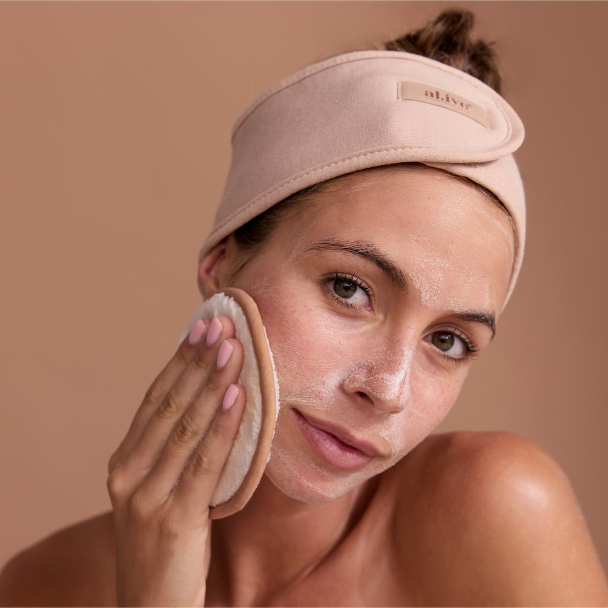 WIPE THE DAY AWAY - REUSABLE CLEANSING PADS