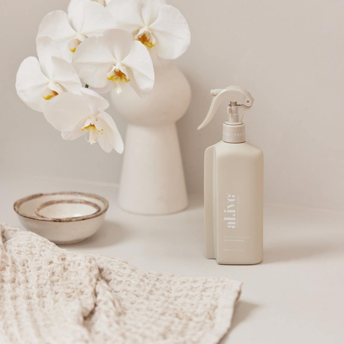 KITCHEN BENCH SPRAY - LEMON & POMEGRANATE
