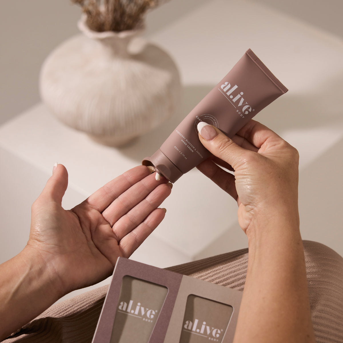 Hand Duet - Raspberry Blossom & Juniper + Sea Cotton & Coconut