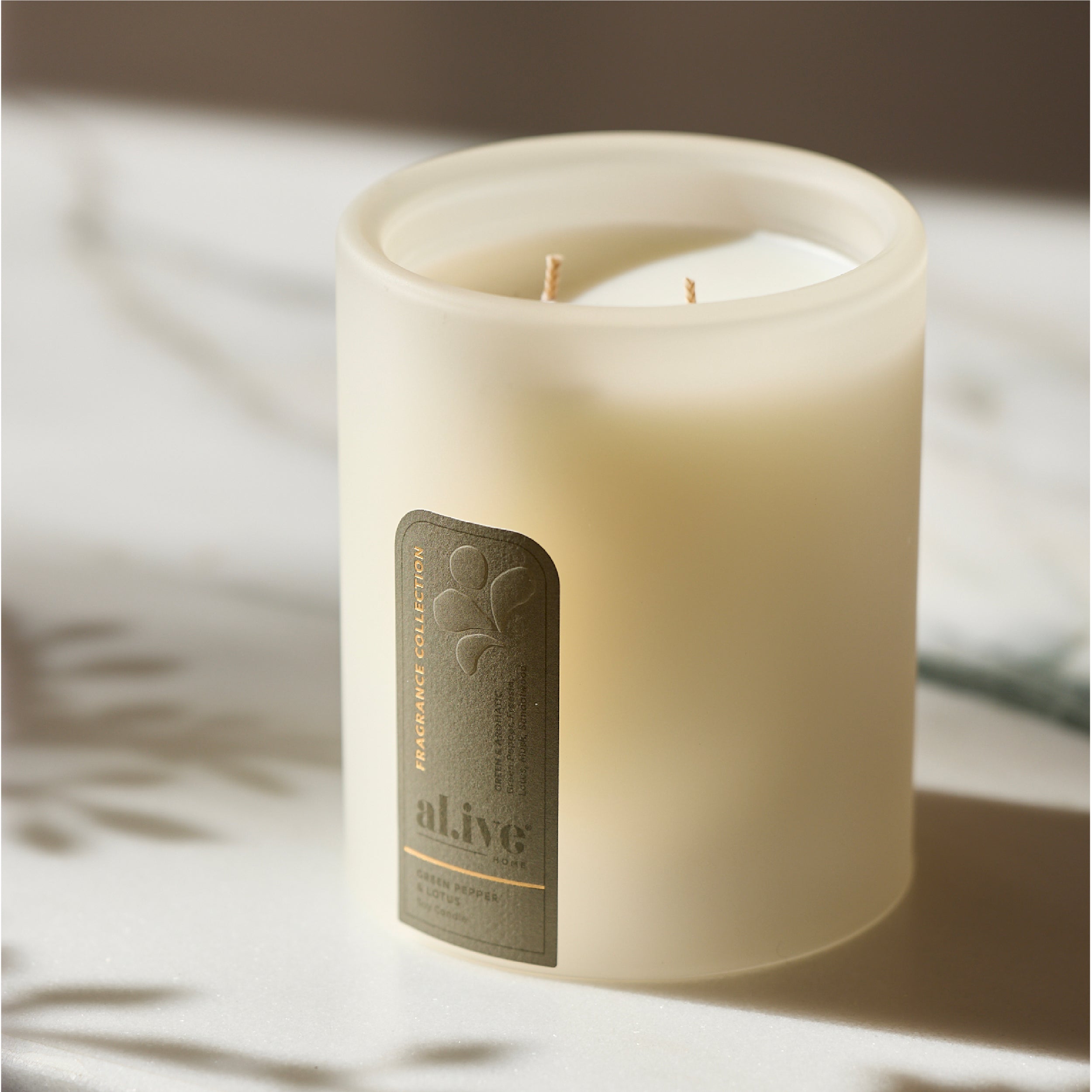 Fragrance_Styled-Imagery_Candle-17.jpg