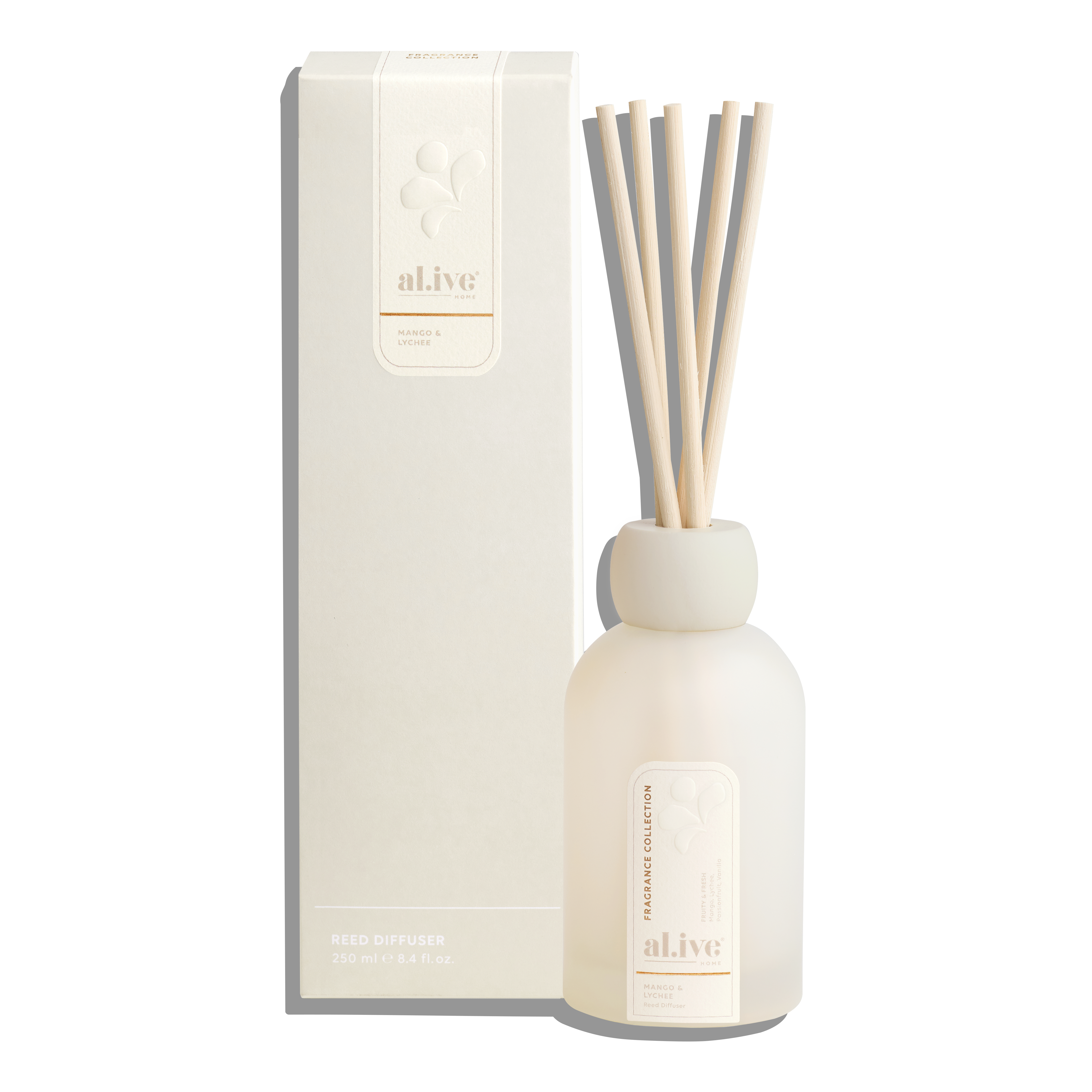 Home-Fragrance_Diffuser_White_3.png
