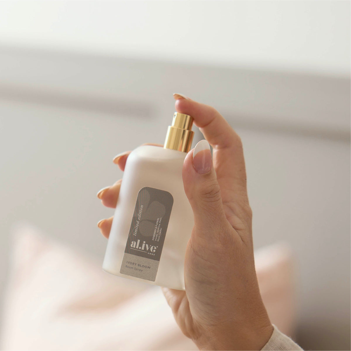 ROOM SPRAY - IVORY BLOOM