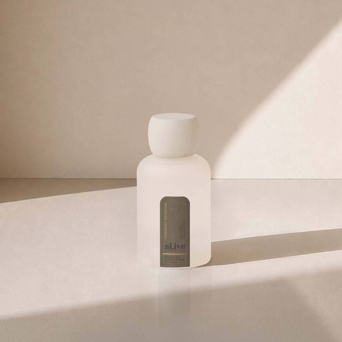 ROOM SPRAY - WILLOW GUM & LEMON MYRTLE