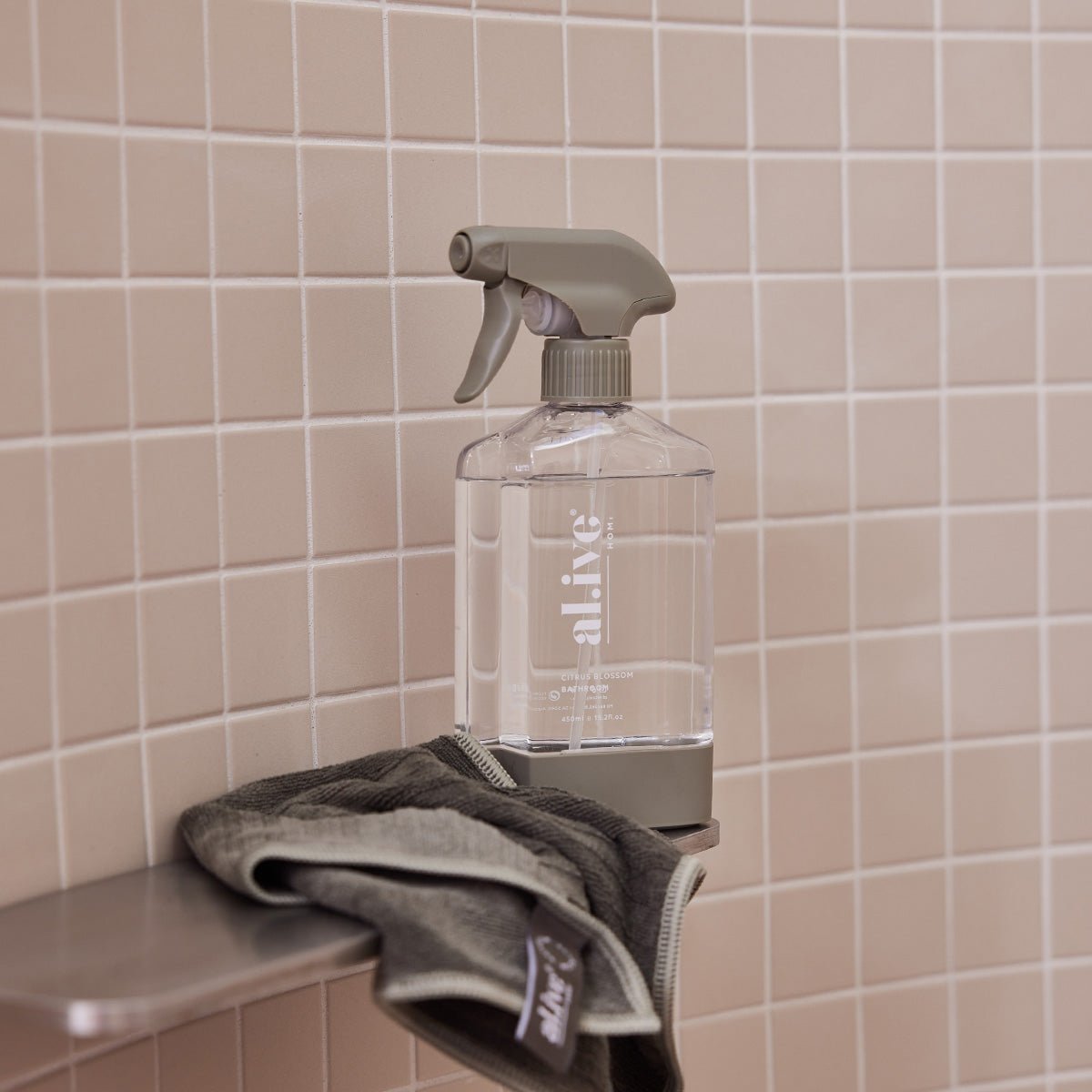 BATHROOM CLEANING KIT – al.ive body