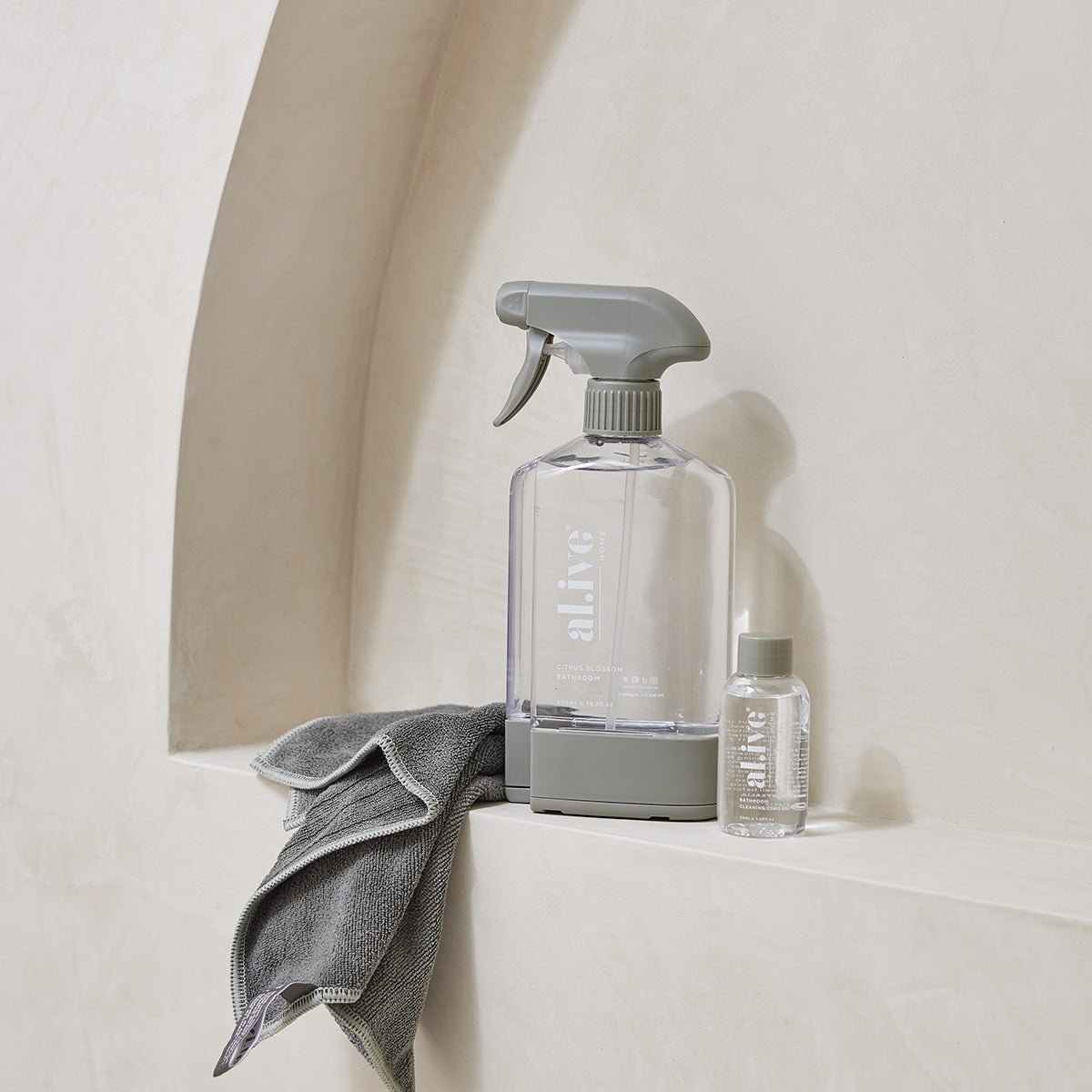 BATHROOM CLEANING KIT – al.ive body